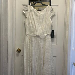 Elegant White Lace Dress